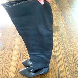 Soft over the knee leather Italian boots. Size 8 runs smaller like 7.5.